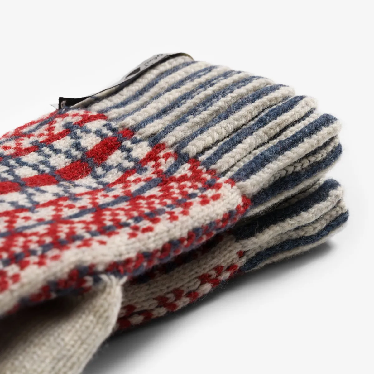 Vesterheim Winterwear | Women-Lycksele Mittens from Öjbro Vantfabrik