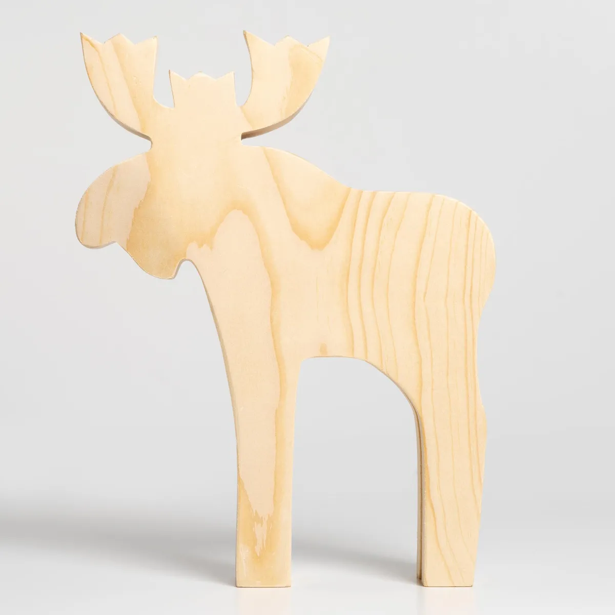 Vesterheim Woodworking | Rosemaling-Moose Cutout by Mike Lusk